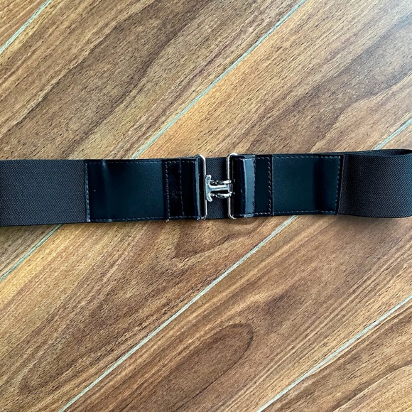 80's🌷Vintage Stretch Waist Belt black with silver buckle - Picture 4 of 5